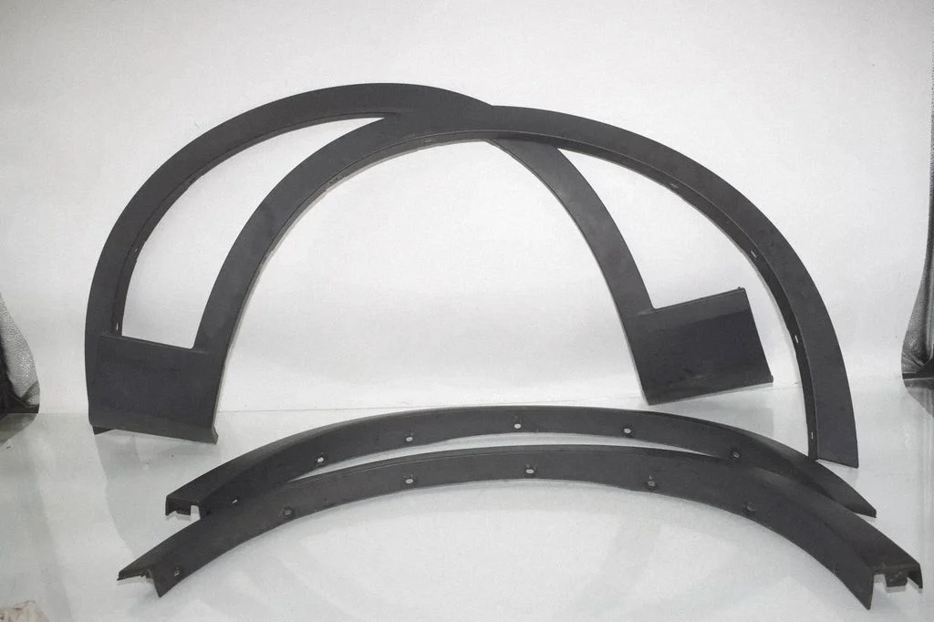 Rear arch trim 7210084
