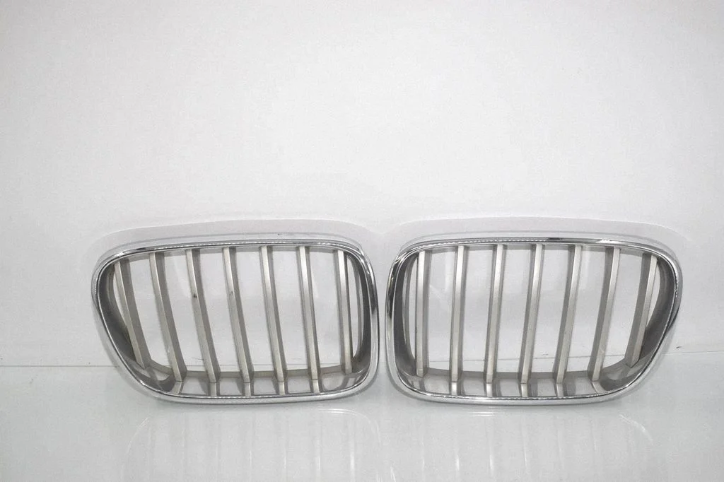 Front grill 7210726