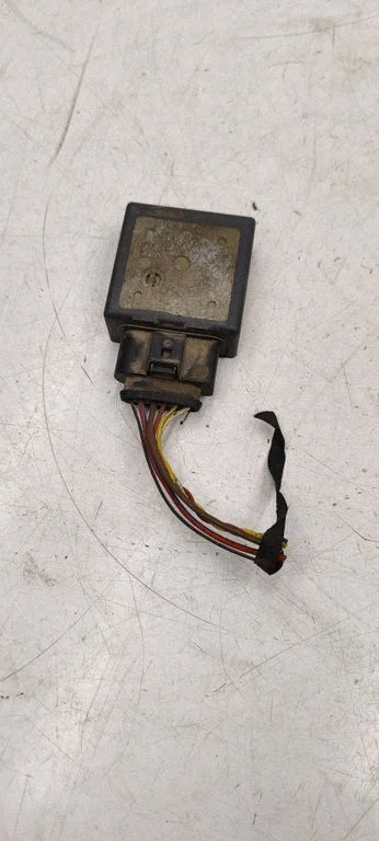 Fuel injection pump control unit/module 5Q0906121R