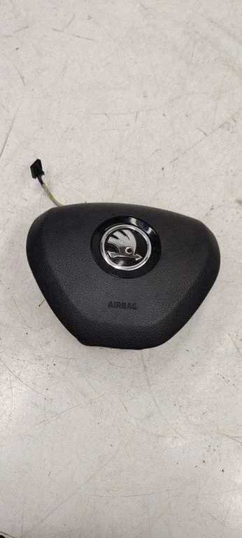 Steering wheel airbag 3V0880201F