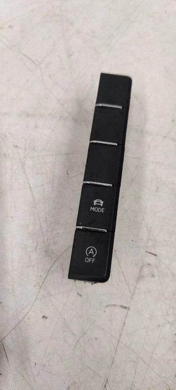 A set of switches – Skoda Superb B8 (3V) (2015-2024)