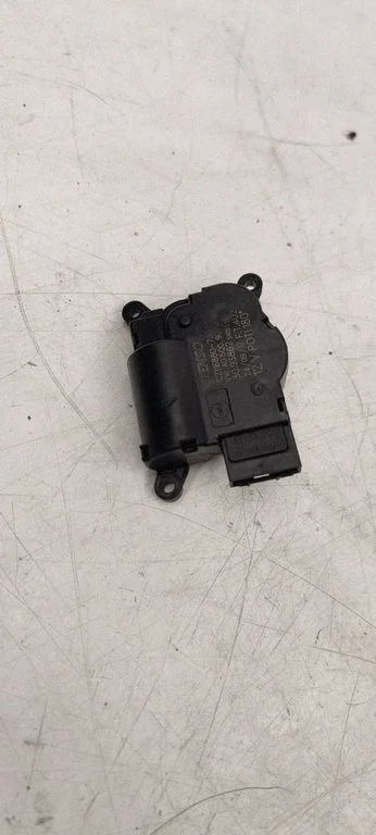 Air flap motor/actuator 5Q0907511K