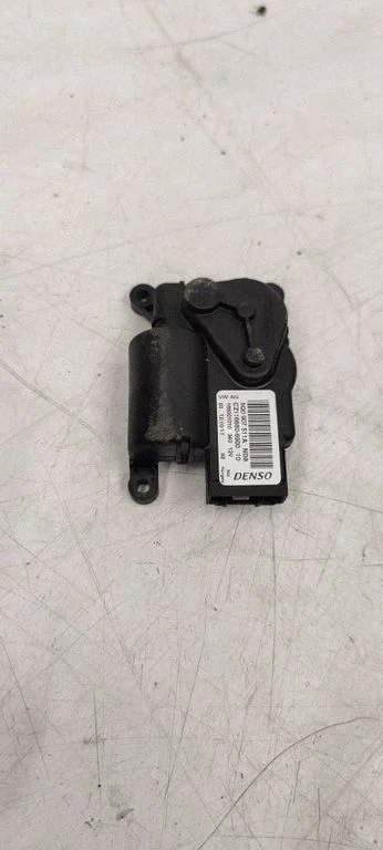 Air flap motor/actuator 5Q0907511A