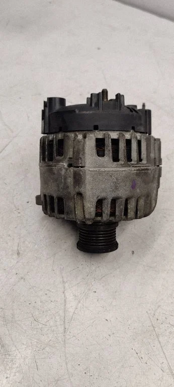Generaator 03L903023L