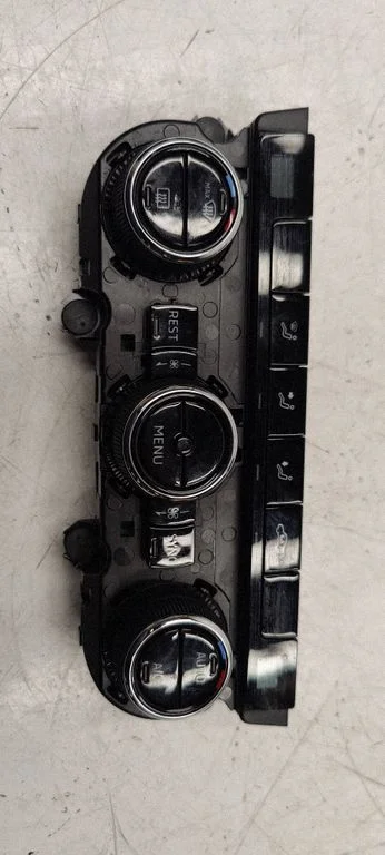 Climate control unit – Skoda Superb B8 (3V) (2015-2024)