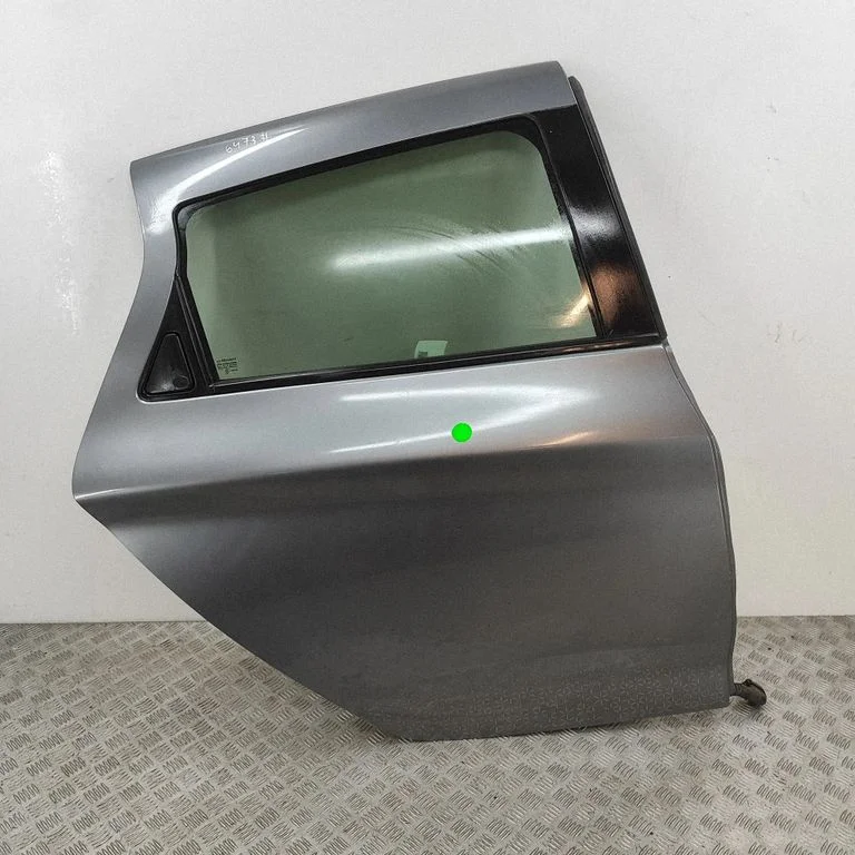Aizmugurējās durvis A3C0086960000