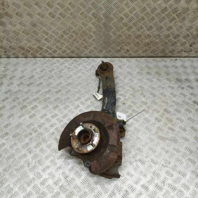 Rear wheel hub – Volvo V40 (2012-2019)
