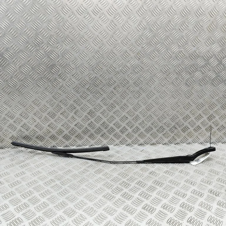 Windshield/front glass wiper blade 11530023