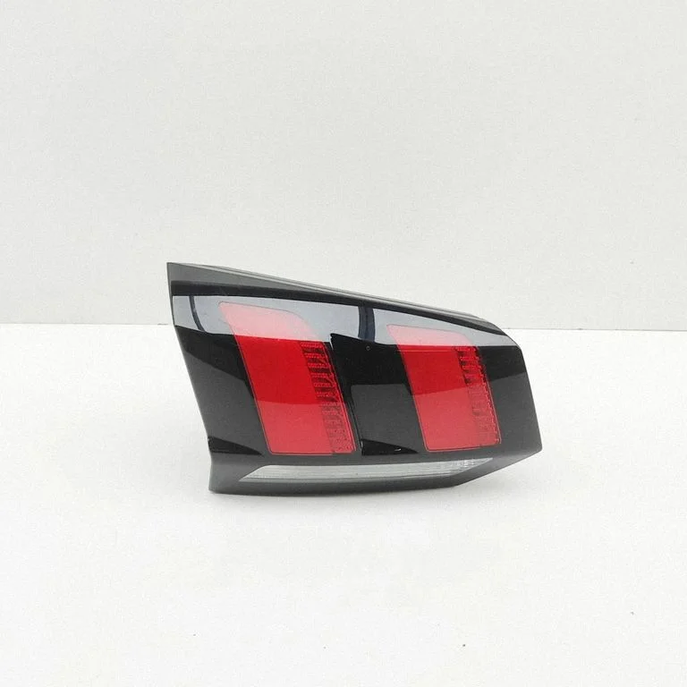 Tailgate rear/tail lights – Peugeot 5008 II (2016-)
