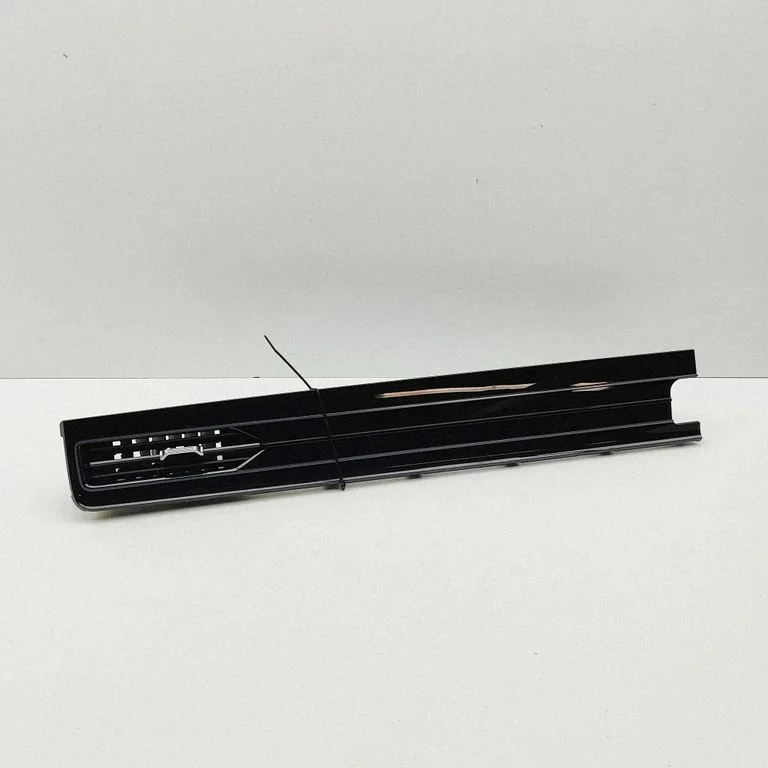 Dashboard glove box trim 11458348