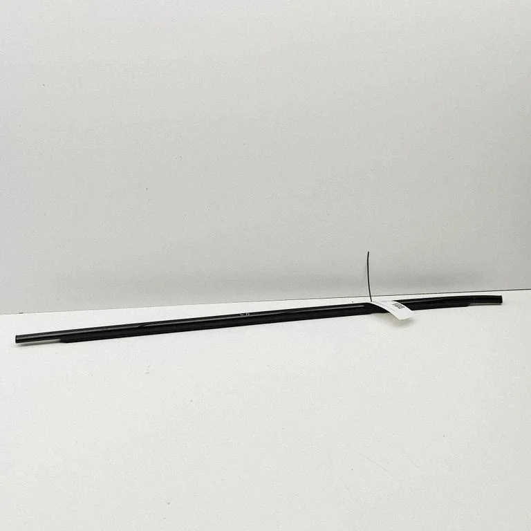 Rear door glass trim molding 11502598 – MG HS II (2024-)