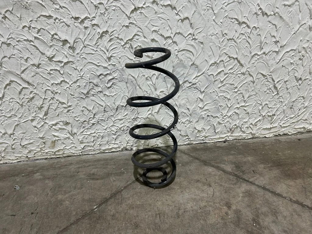 Rear coil spring – Citroen C4 Grand Picasso (2013-2018)