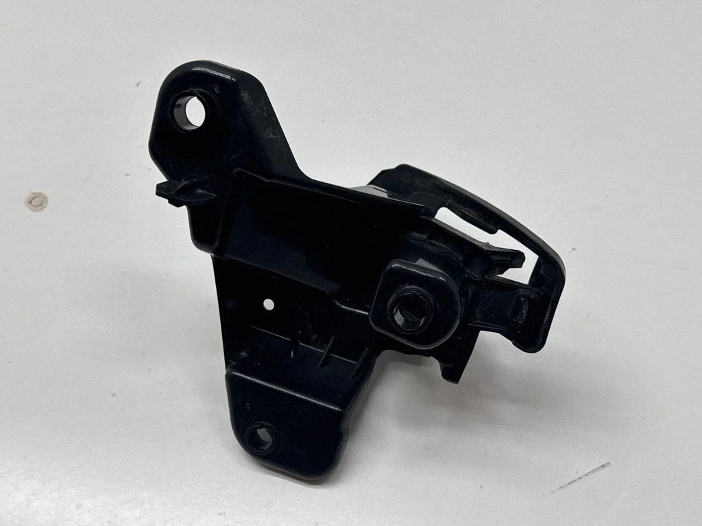 Rear bumper mounting bracket – Mercedes-Benz A-Class W177 AMG (2018-)