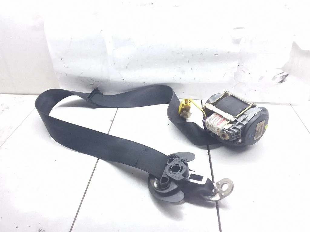 Front seatbelt 1K4857705