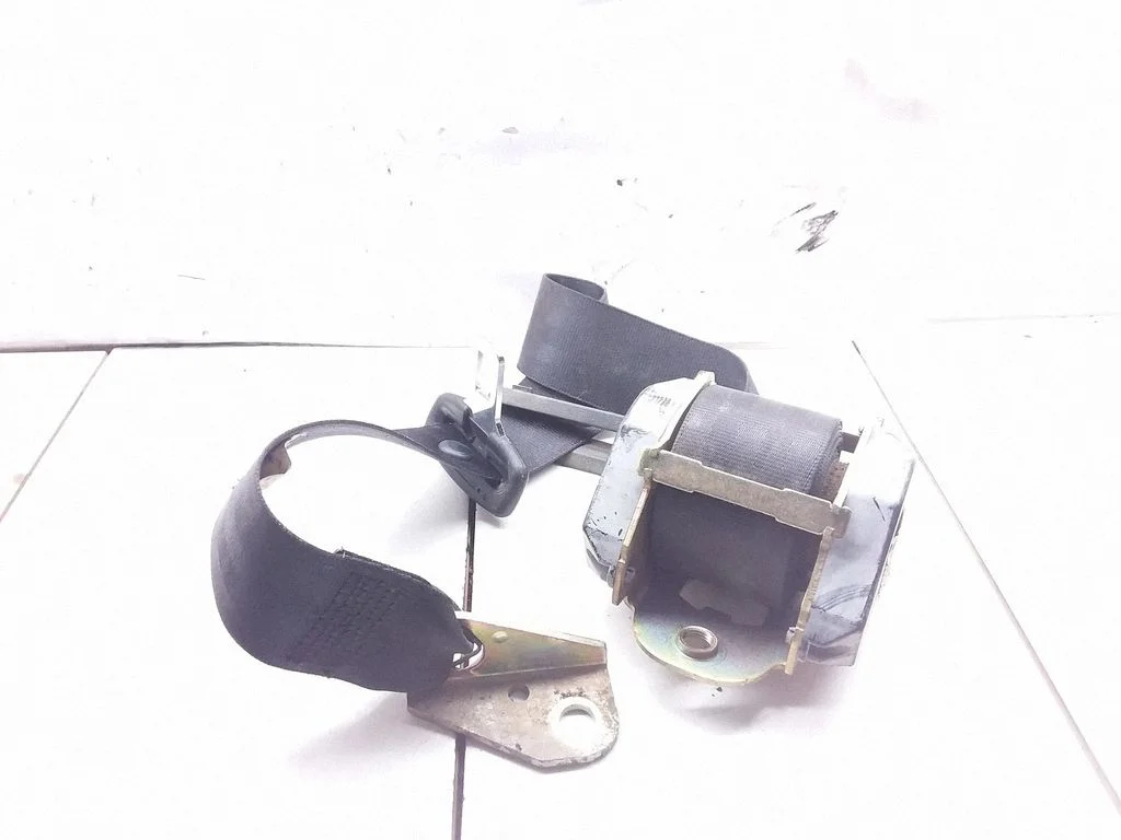 Rear seatbelt 1K5857806
