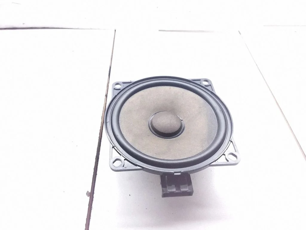 Panel speaker