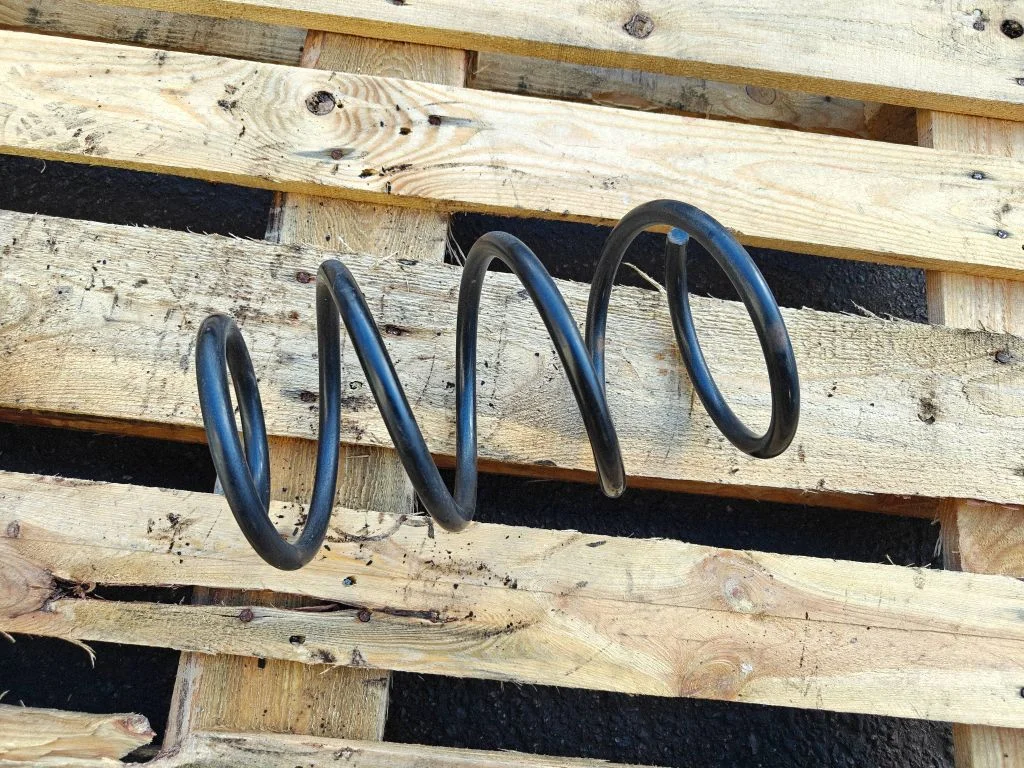 Front coil spring – Toyota Corolla Verso AR10 (2004-2009)
