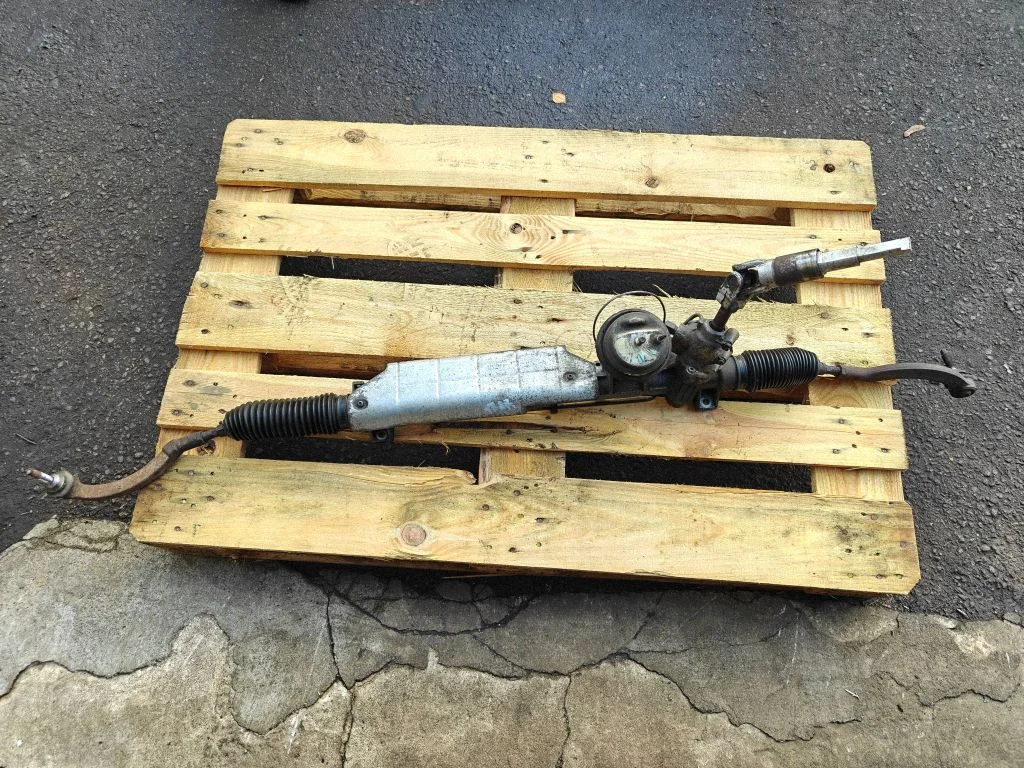 Steering rack – Volvo S80 (1999-2003)