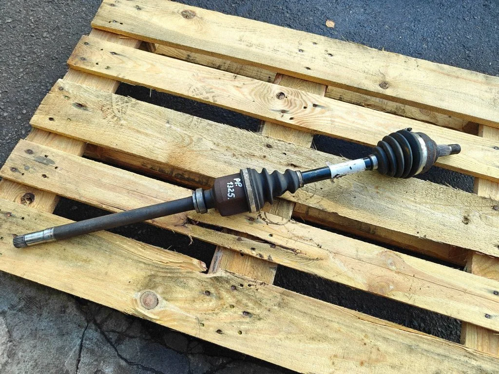 Front driveshaft – front right