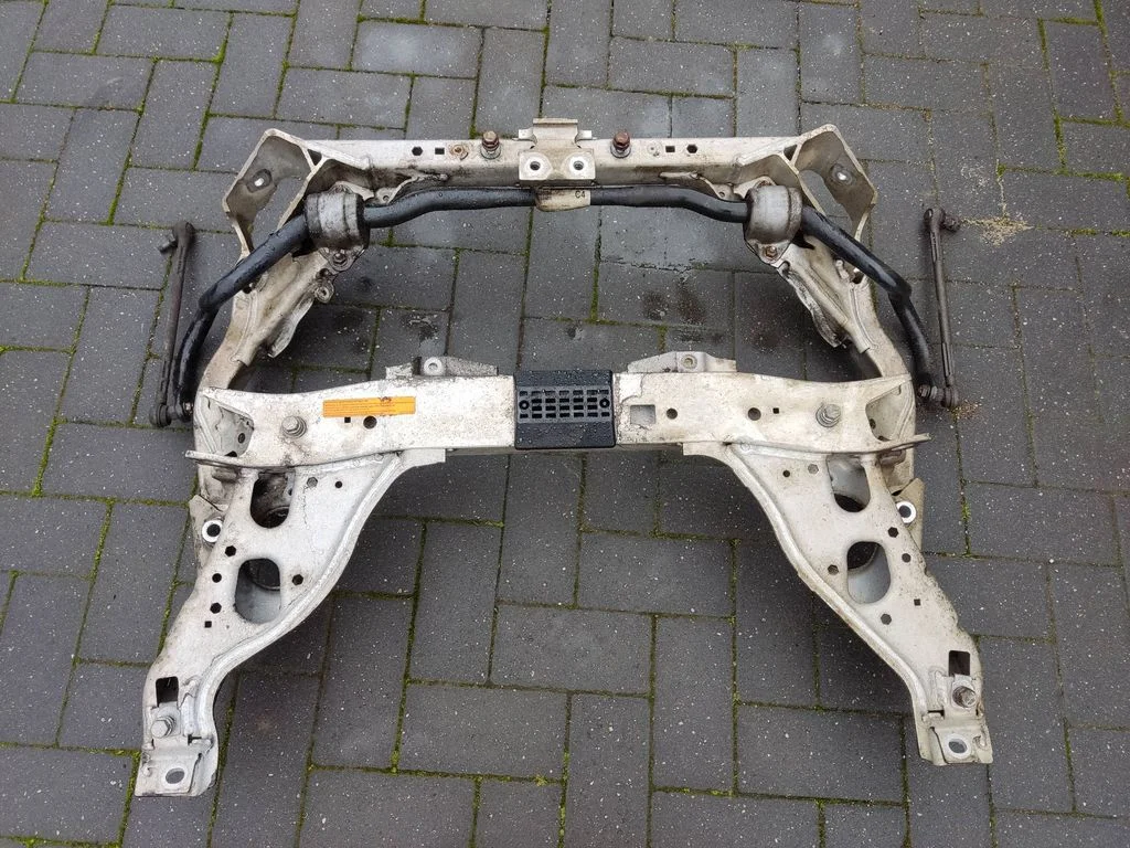 Front subframe – BMW 1 Series E82 E88 (2007-2014)