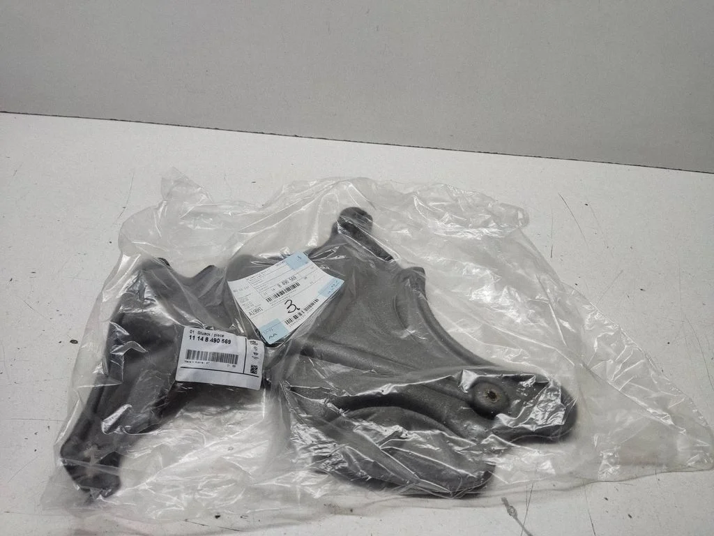 Heat shield in engine bay – BMW X5 F15 (2013-2017)