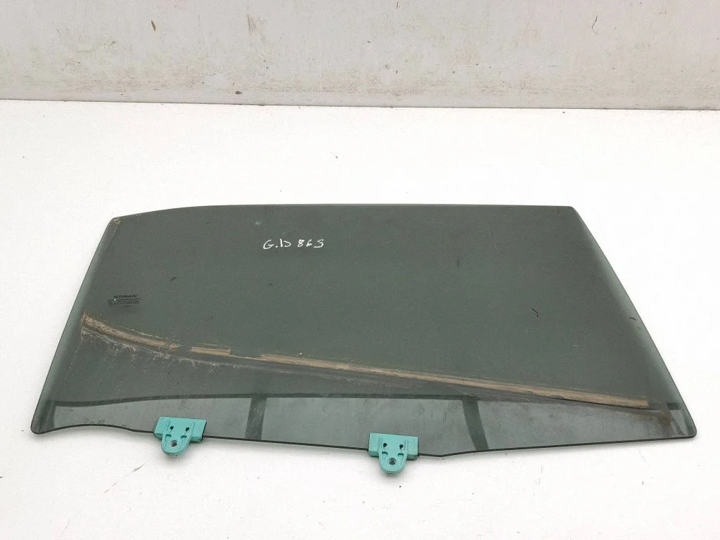 Rear door window glass – right