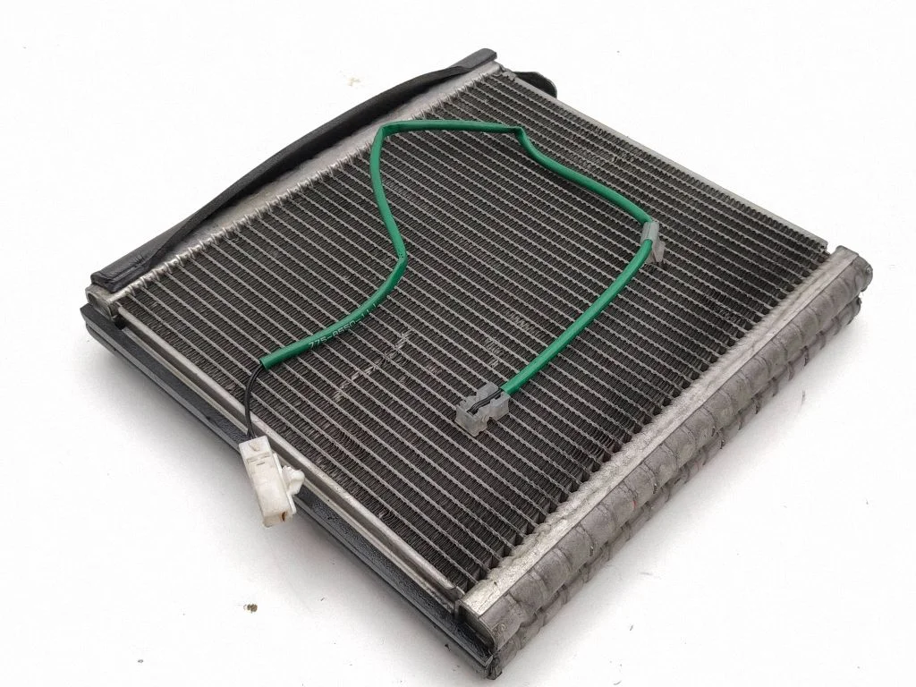 Kliimaseadme radiaator (salongis) – Toyota Corolla Verso AR10 (2004-2009)