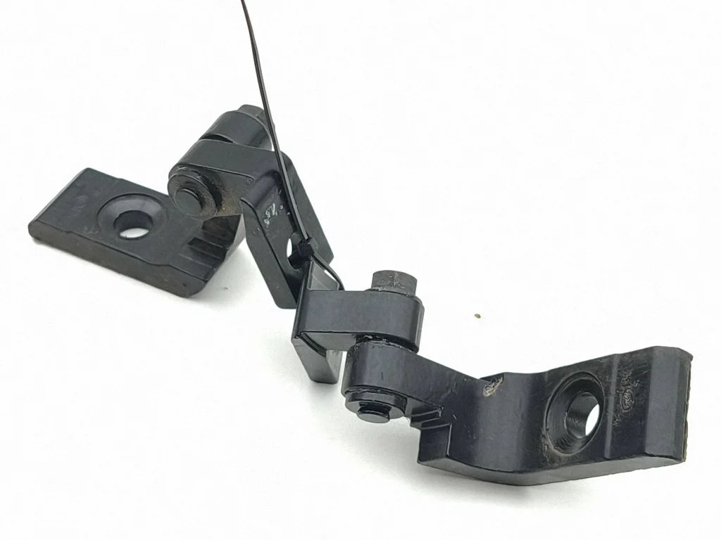 Esiukse hingede komplekt – BMW i3 (2013-)