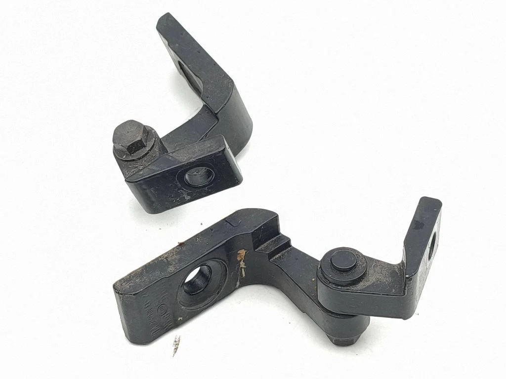 Esiukse hingede komplekt – BMW i3 (2013-)