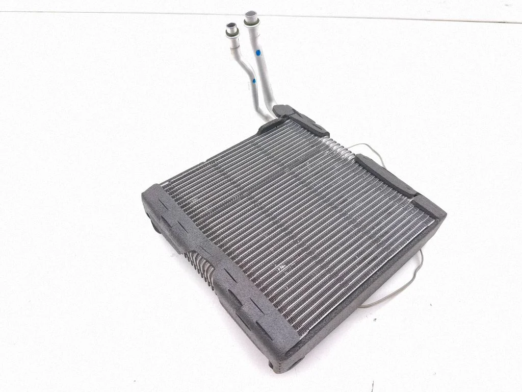 Air conditioning (A/C) radiator (interior)
