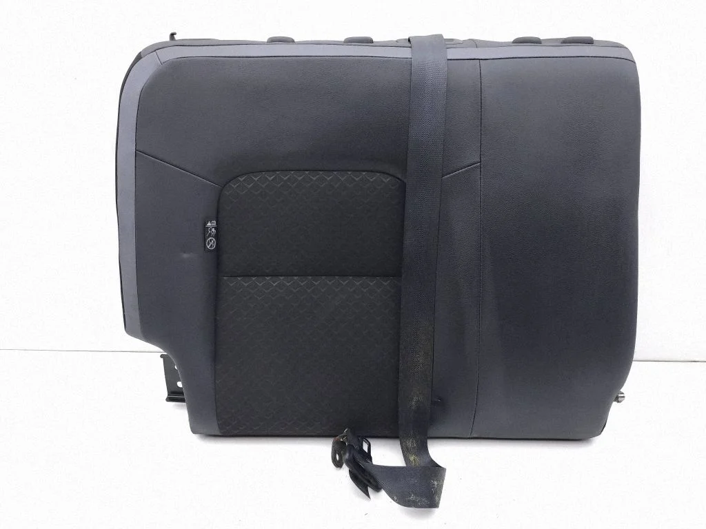 Rear seat – right