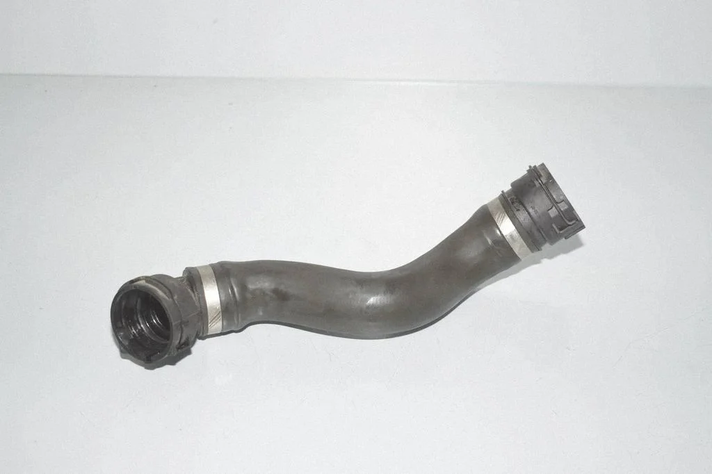 Engine coolant pipe/hose 8602733