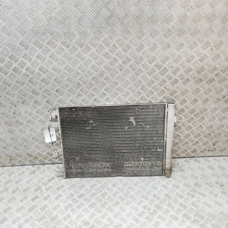 Gaisa kondicioniera dzesēšanas radiators (kondensators)