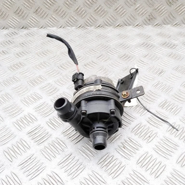 Electric auxiliary coolant/water pump – Mercedes-Benz E-Class W238 (2017-)