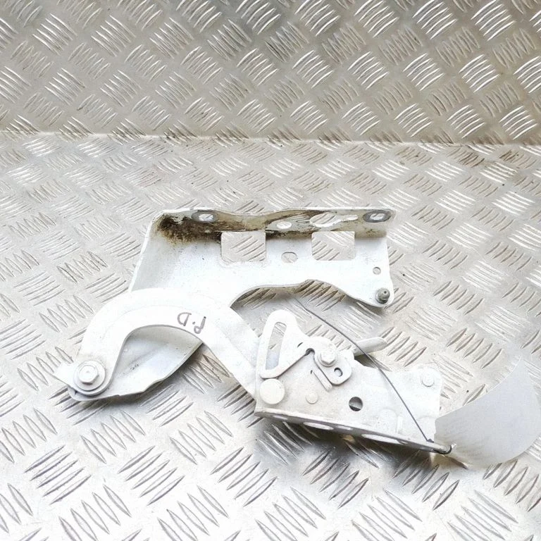 Engine bonnet/hood hinges – Mercedes-Benz E-Class W238 (2017-)