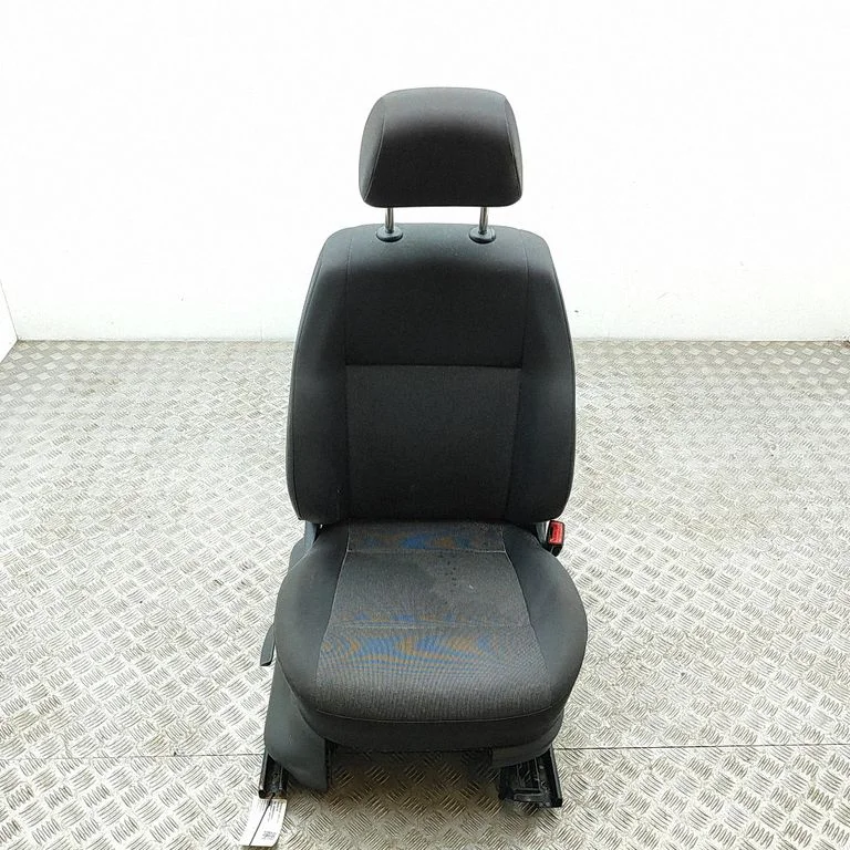Front passenger seat – Volkswagen Caddy (2015-2020)