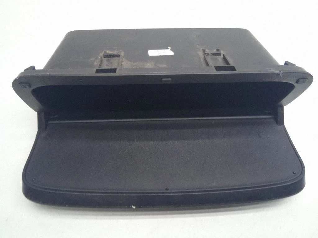 Glove box central console 847451J000