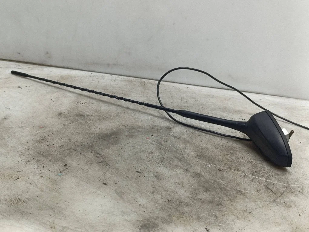 Radio antenna – KIA Ceed (2006-2012)