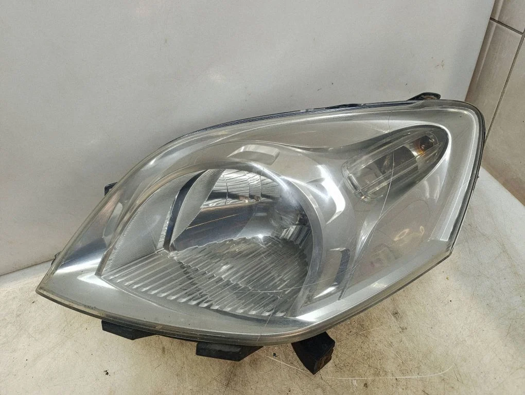 Headlight/headlamp