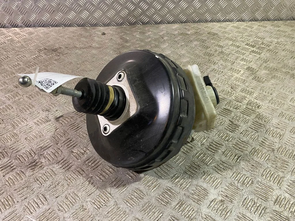 Brake booster 8R0612103D