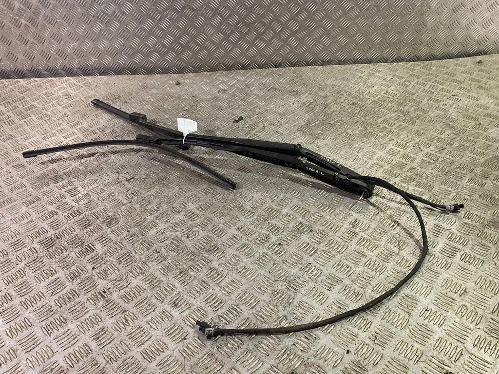 Front wiper blade arm W000071208