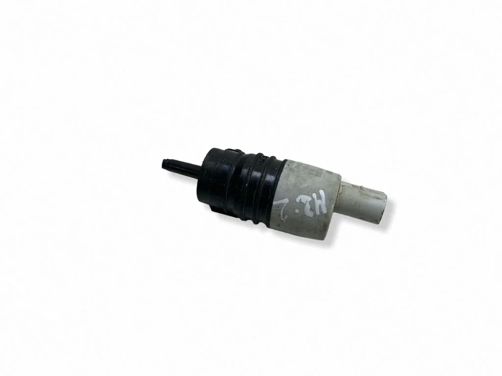 Windscreen/windshield washer pump 7298309 – BMW M2 F87 (2015-2021)