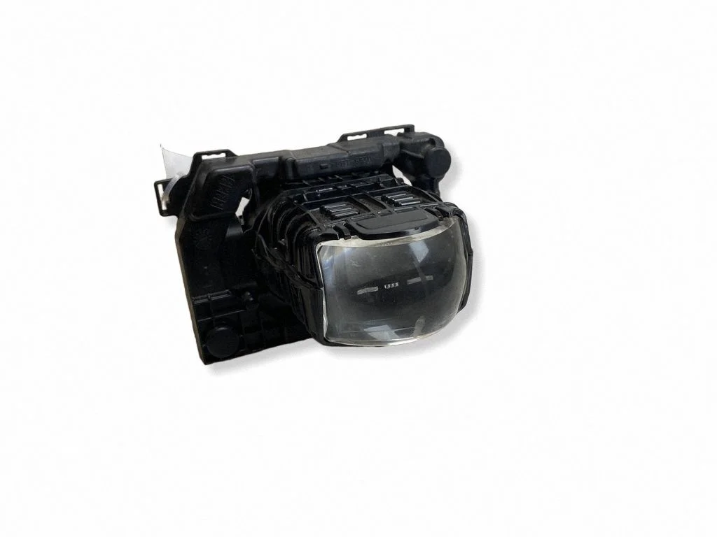 Headlight part 25045004071A