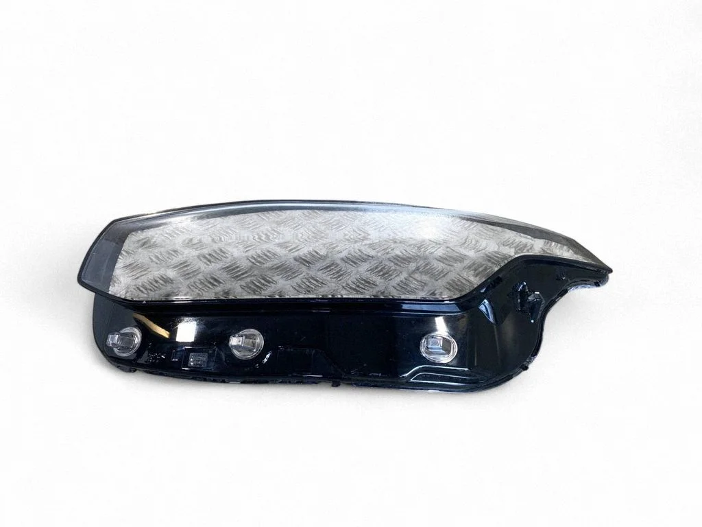 Headlight part – left