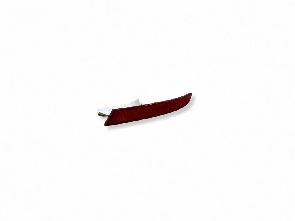 Rear tail light reflector 7857004
