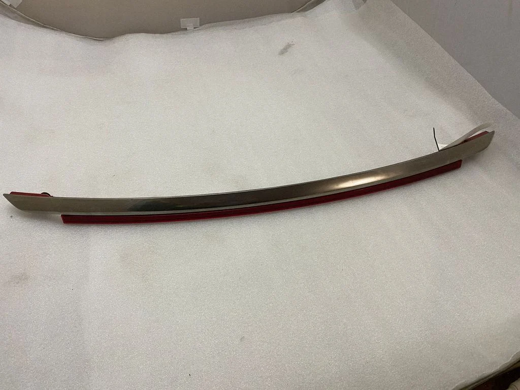 Rear tail light reflector 87310F11