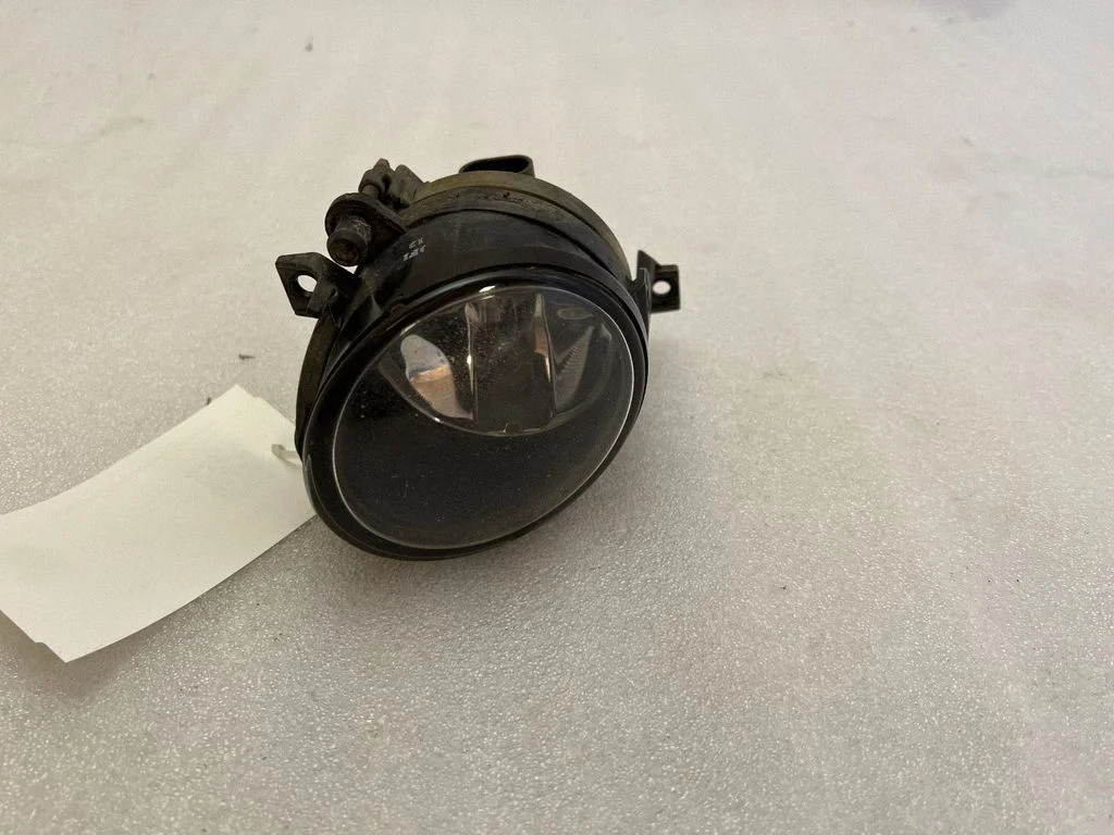 Front fog light – Volkswagen Touran I (2003-2010)