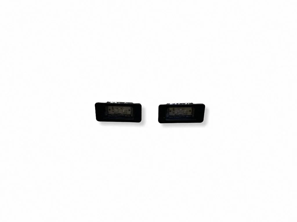 Number plate light 7193293