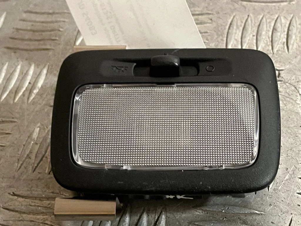 Boot/trunk interior light MN108119ZZ