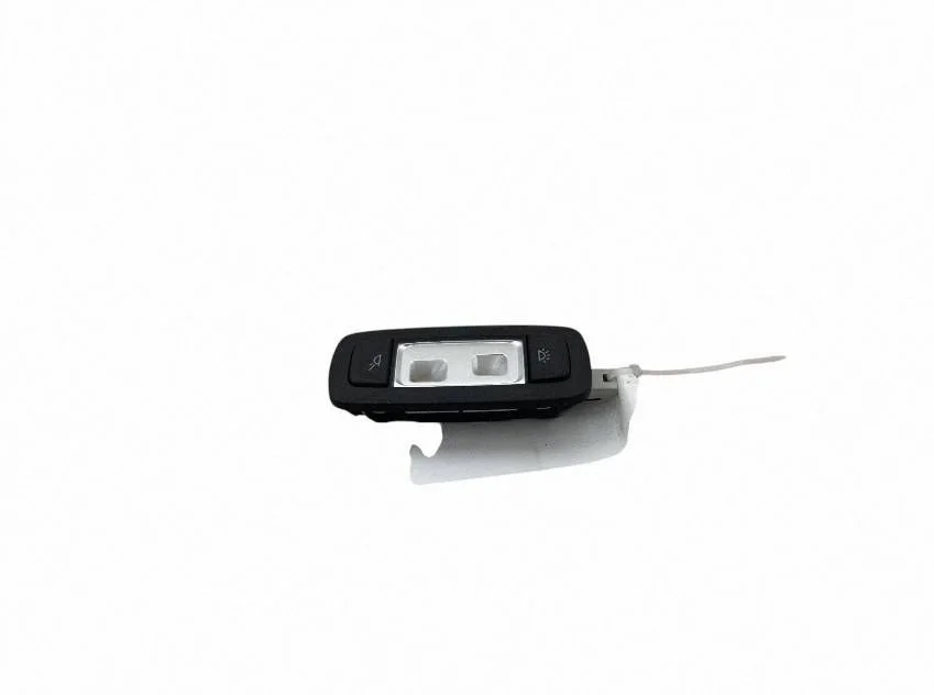 Lampka tylnych siedzeń 9390891